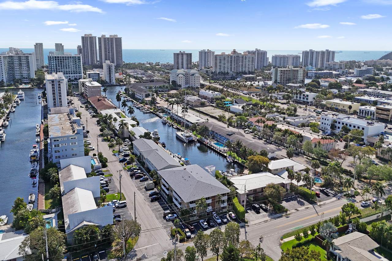 3220 Bayview Drive - Photo 1
