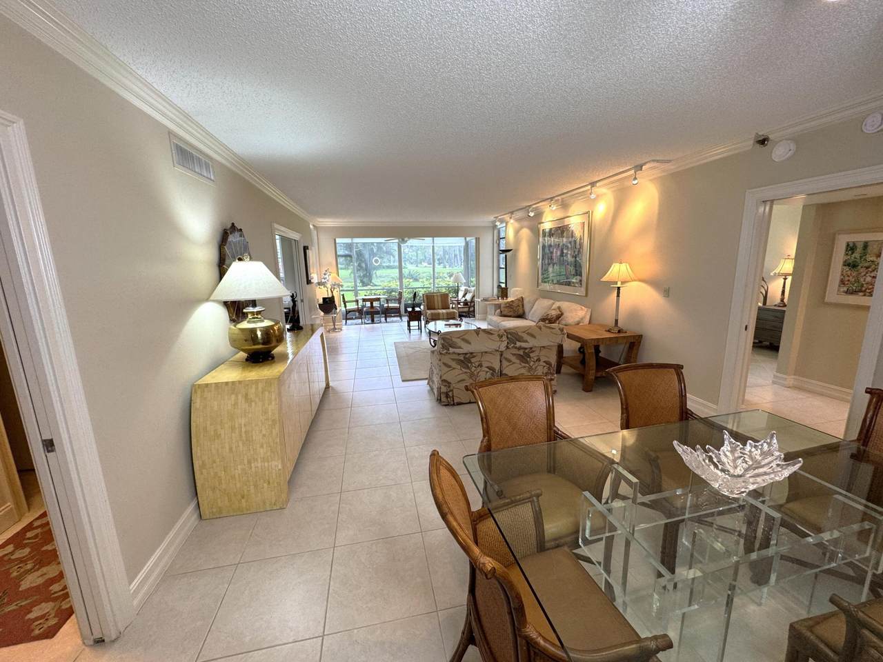 625 Oaks Drive - Photo 1