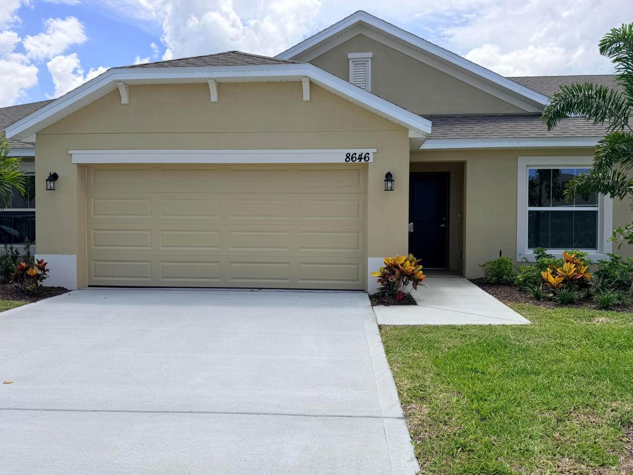 8646 Giovanni Avenue - Photo 1