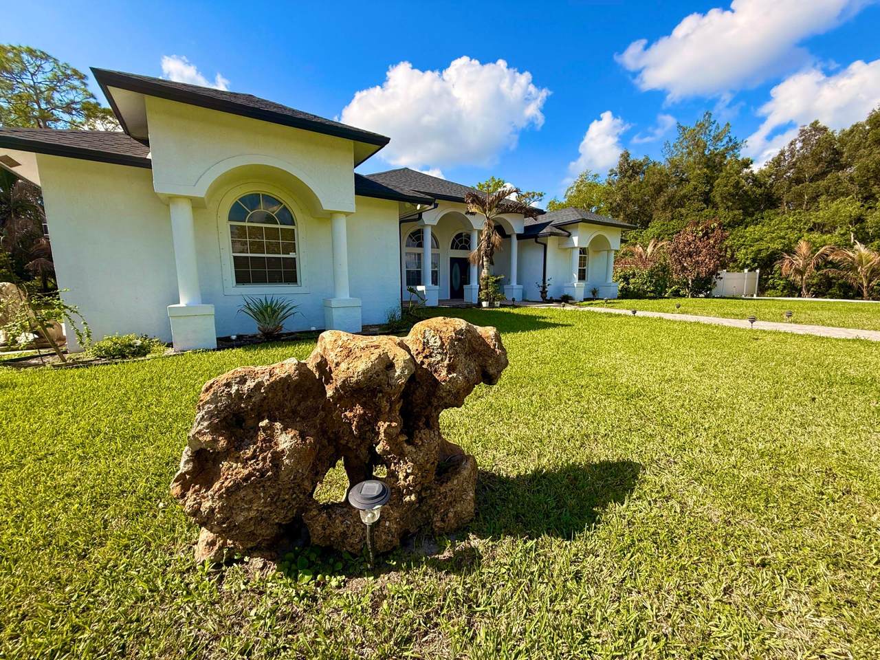 13964 69th St Street - Photo 1