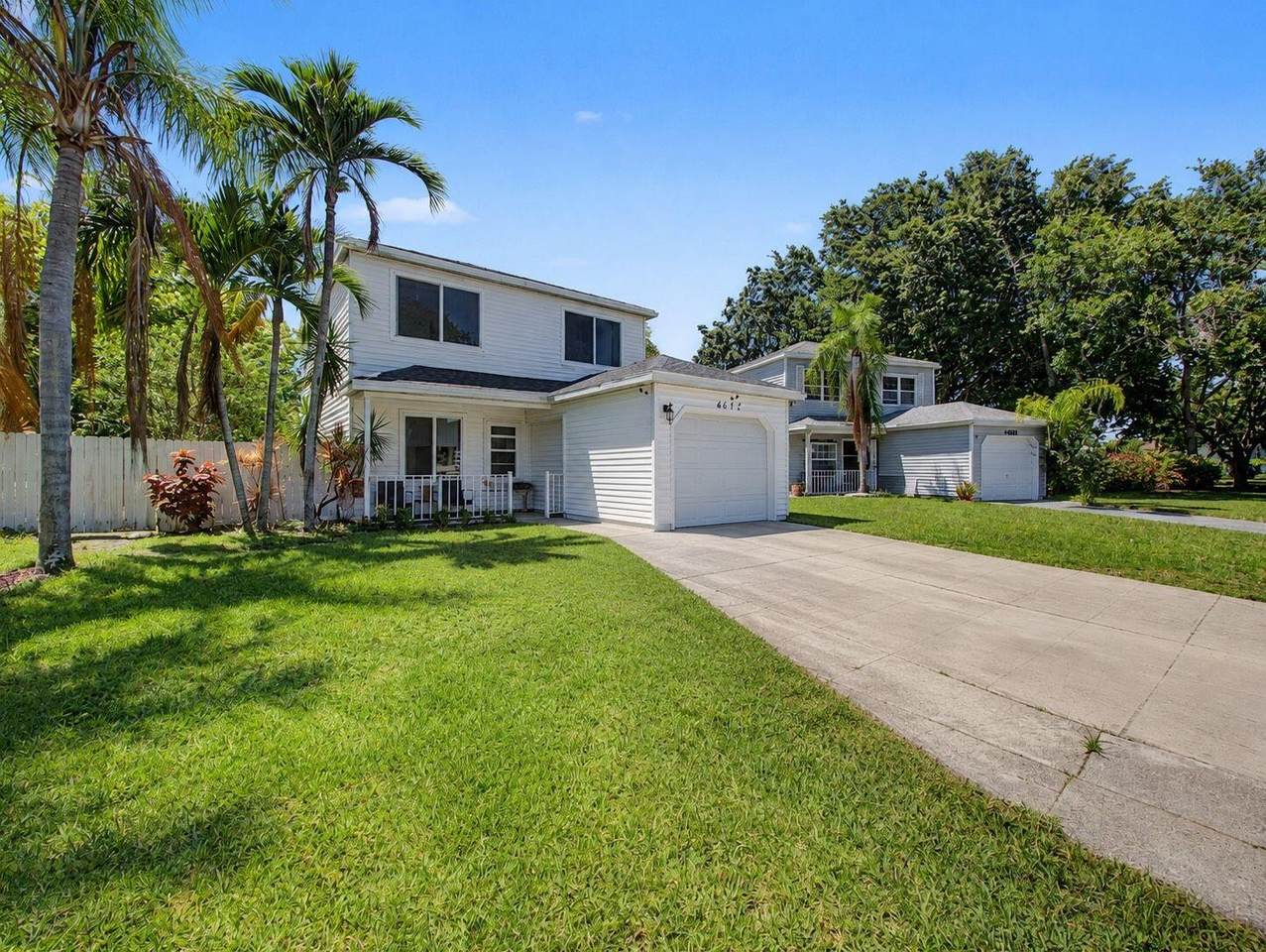 4675 Lakeside Circle - Photo 1