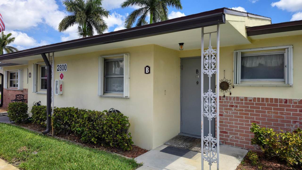 2800 Ashley Drive - Photo 1