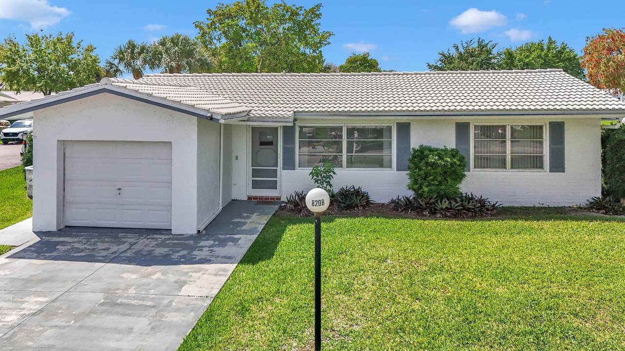 8208 14 Street - Photo 1