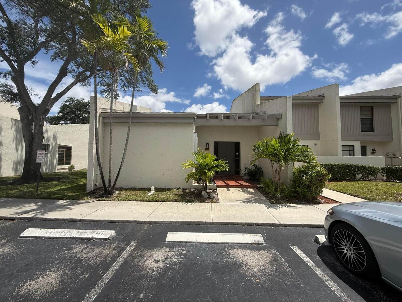 1097 98th Terrace - Photo 1