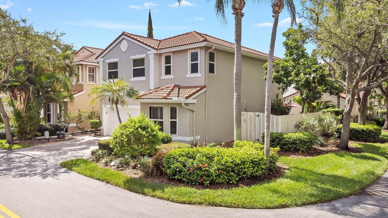 1140 Linden Street - Photo 1