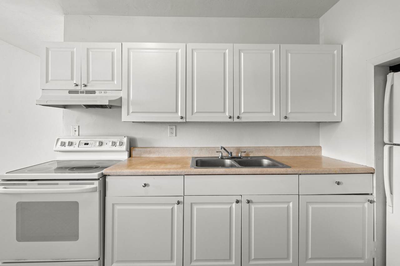 1410 69th Avenue - Photo 1