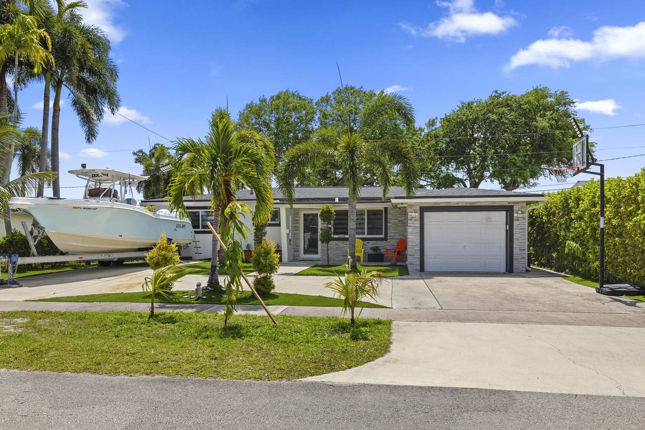 3230 Roosevelt Street - Photo 1