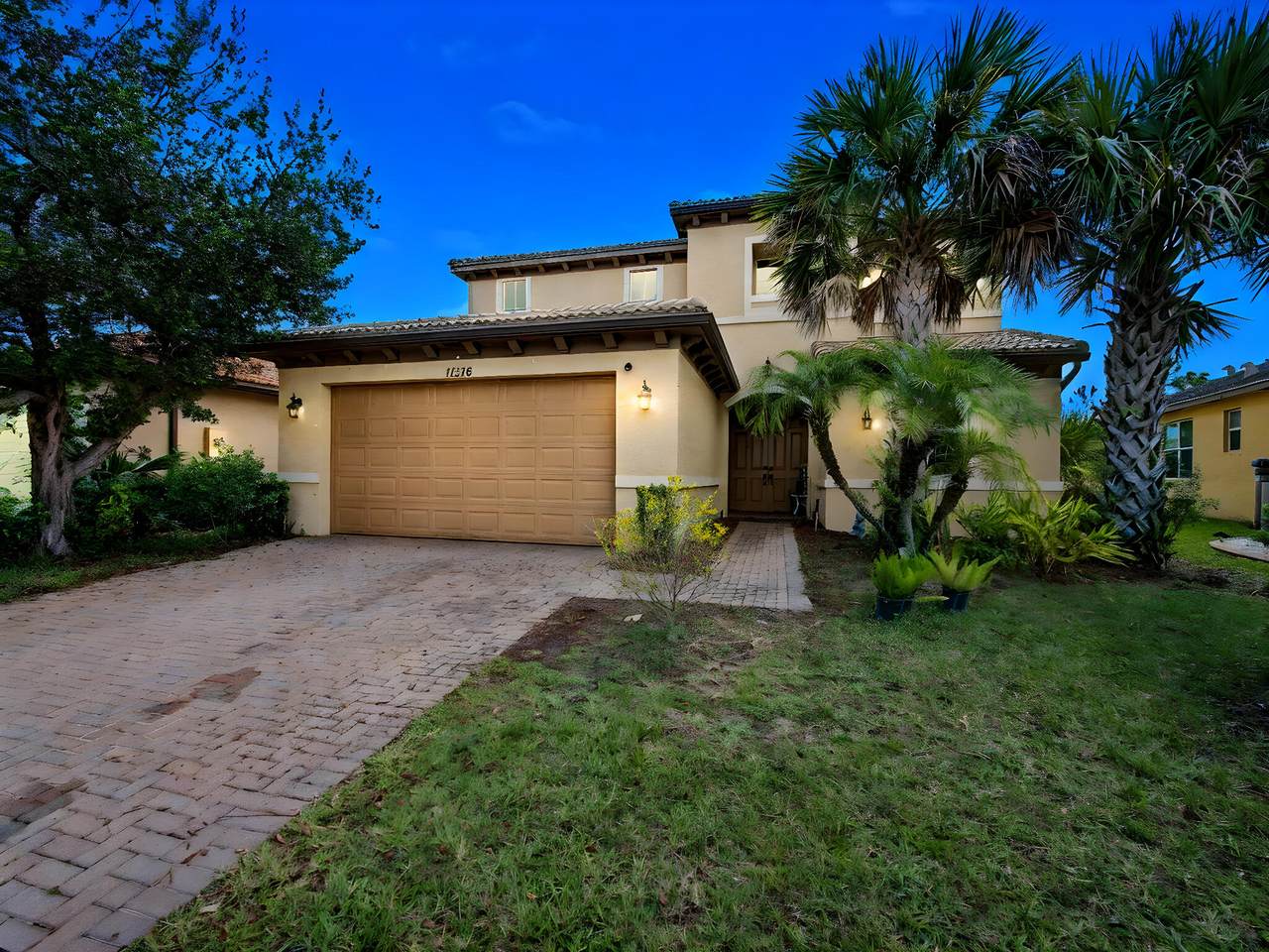 11316 Barton Way - Photo 1