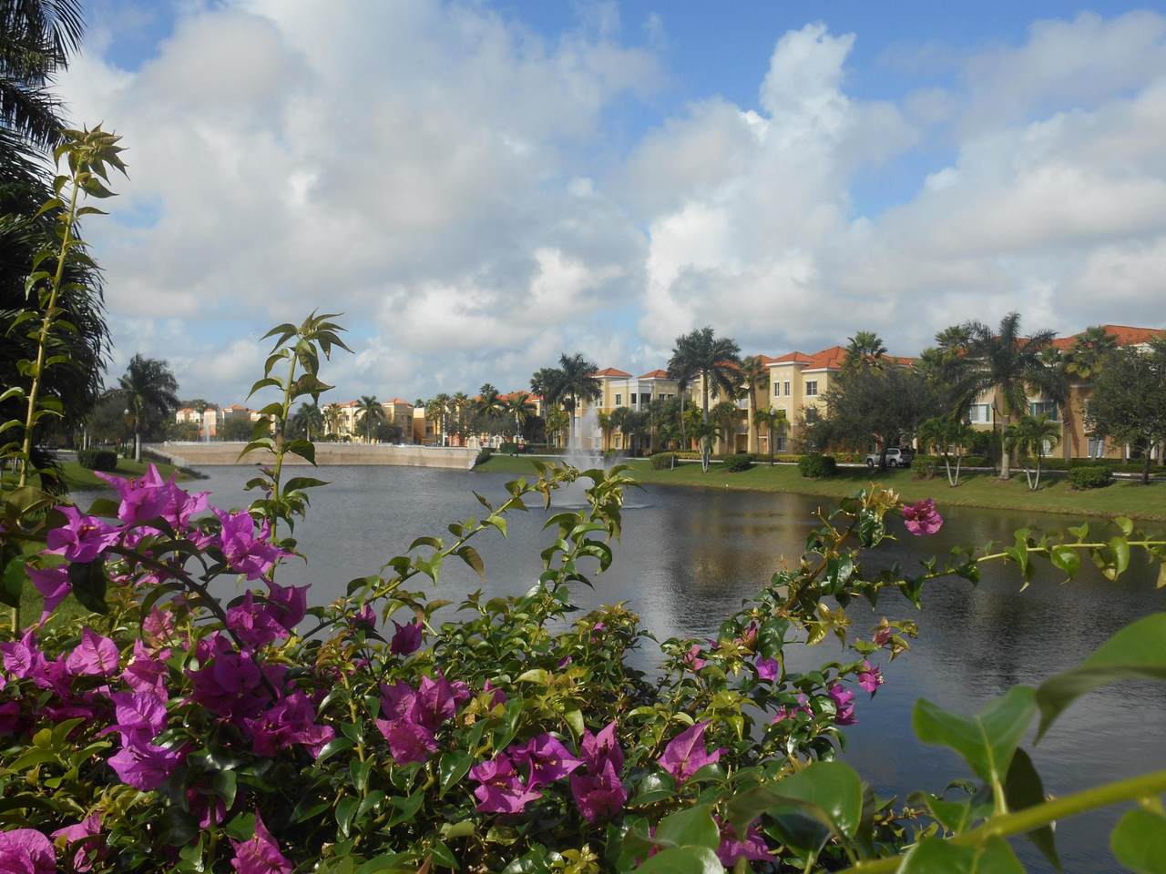 https://bt-photos.global.ssl.fastly.net/beaches/1280_boomver_1_B26012327-2.jpg