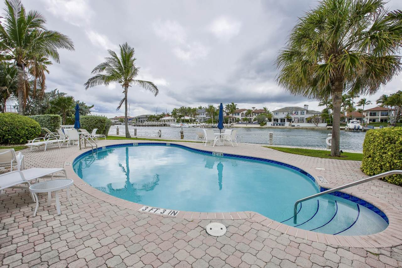 https://bt-photos.global.ssl.fastly.net/beaches/1280_boomver_3_B26012938-13.jpg