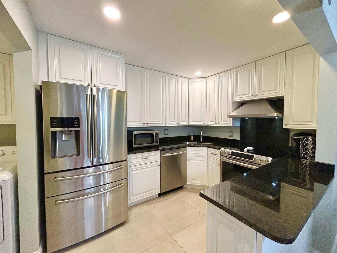 140 Lake Pine Circle - Photo 1