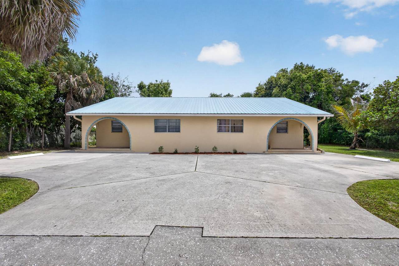 9484 Sun Court - Photo 1