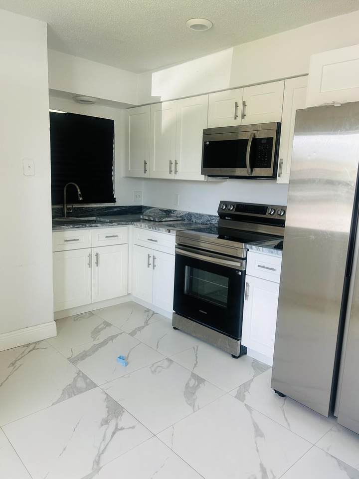 1471 20th Street - Photo 1