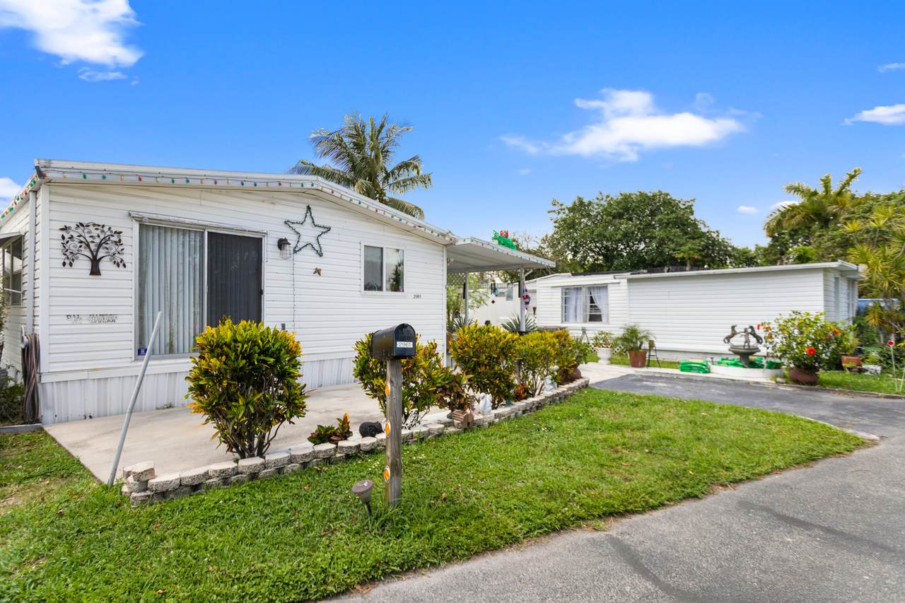 2961 52nd Terrace - Photo 1