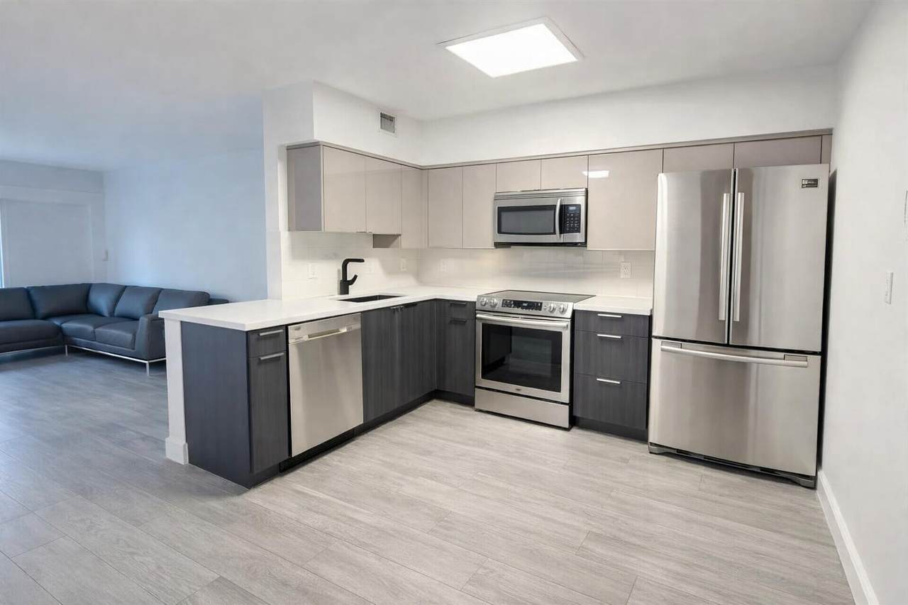 3220 Bayview Drive - Photo 1