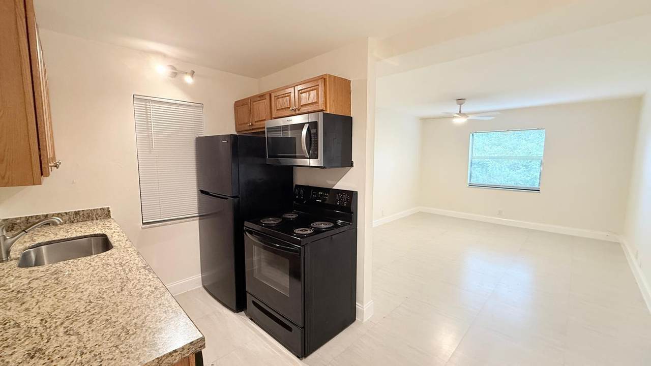 607 29th Drive - Photo 1