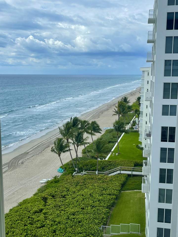 https://bt-photos.global.ssl.fastly.net/beaches/1280_boomver_2_B26019206-2.jpg