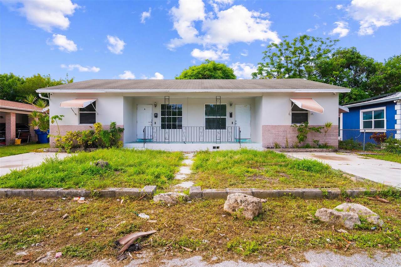 131 35th Street - Photo 1