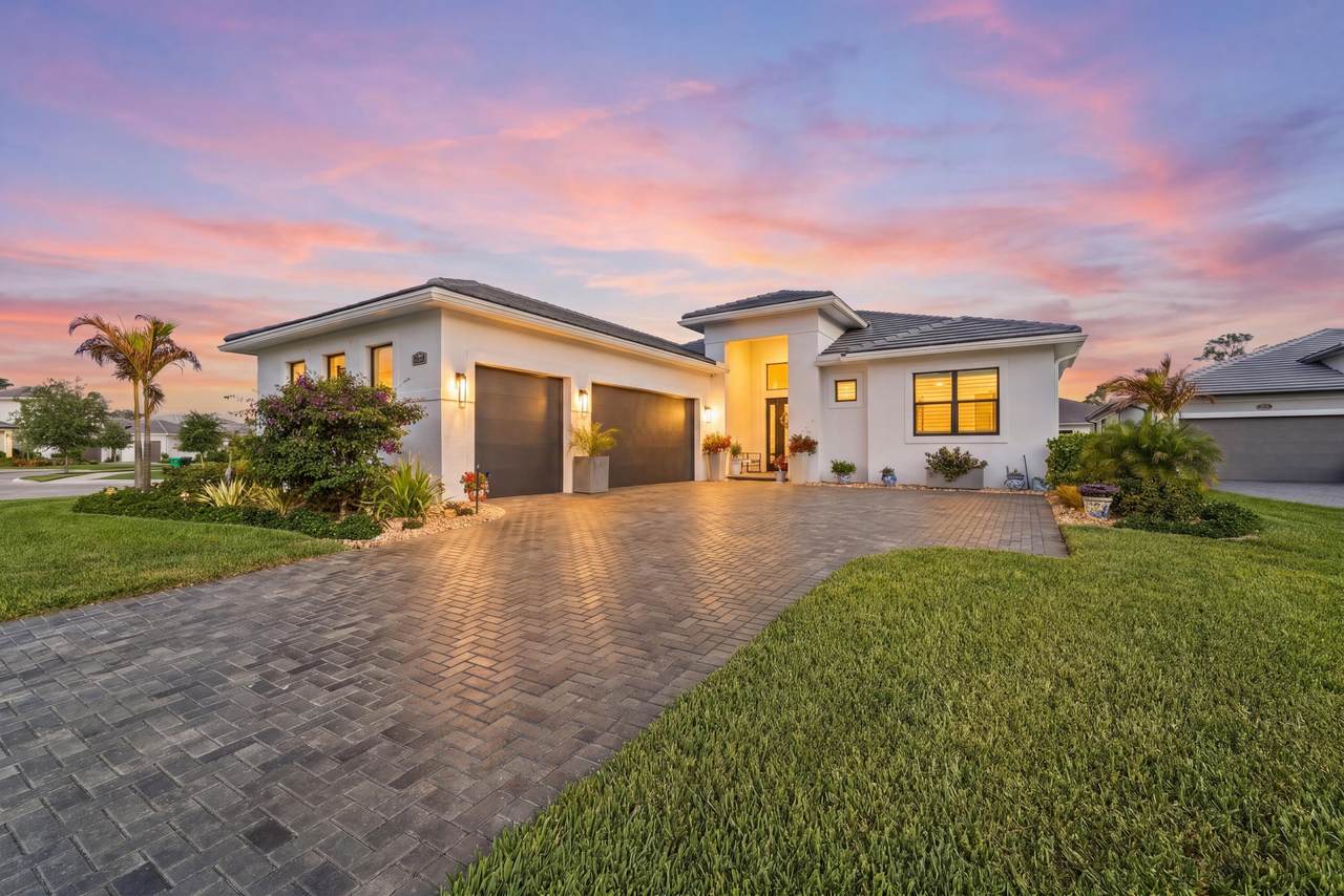 2044 Mosaic Boulevard - Photo 1