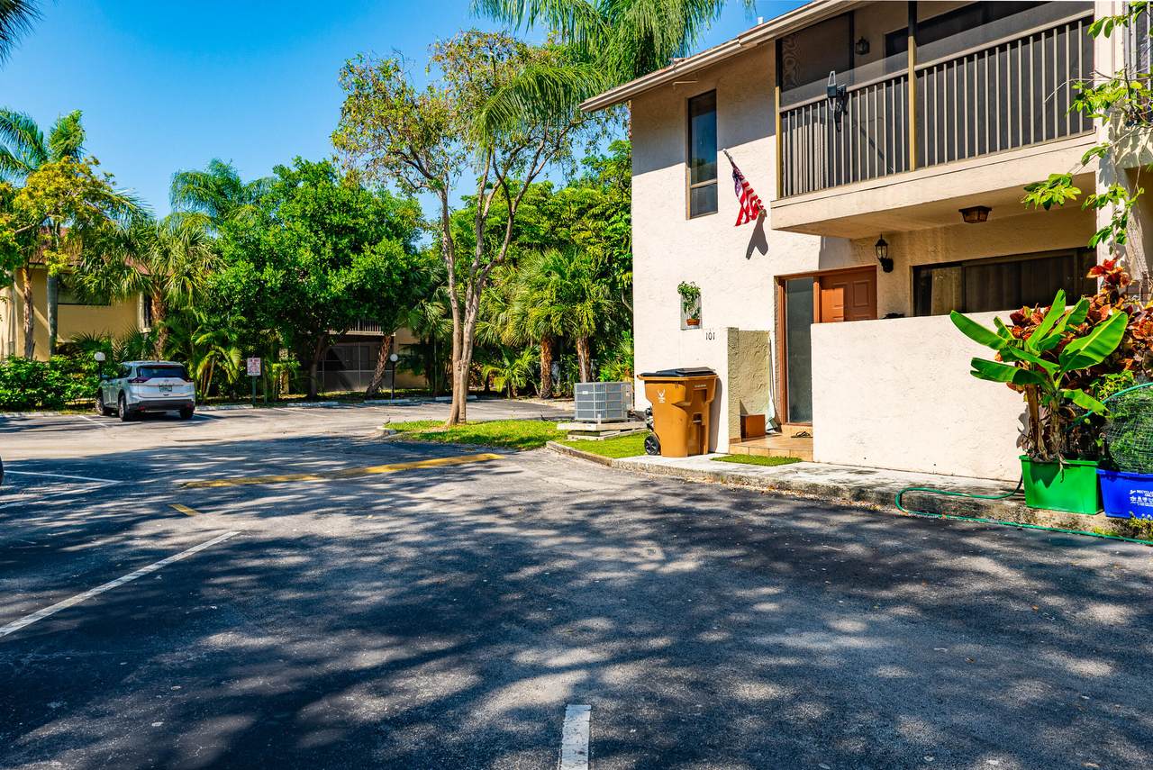 740 1st Way - Photo 1