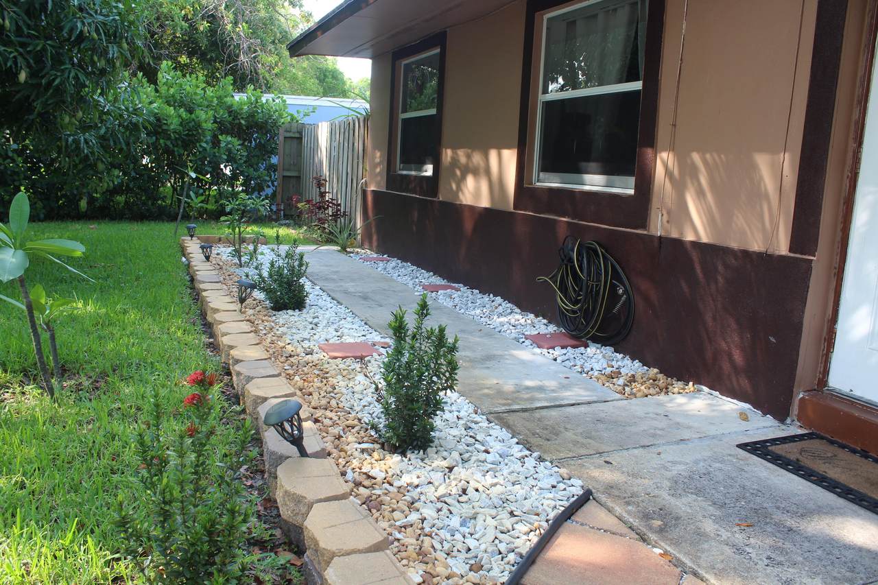 431 Chillingworth Drive - Photo 1