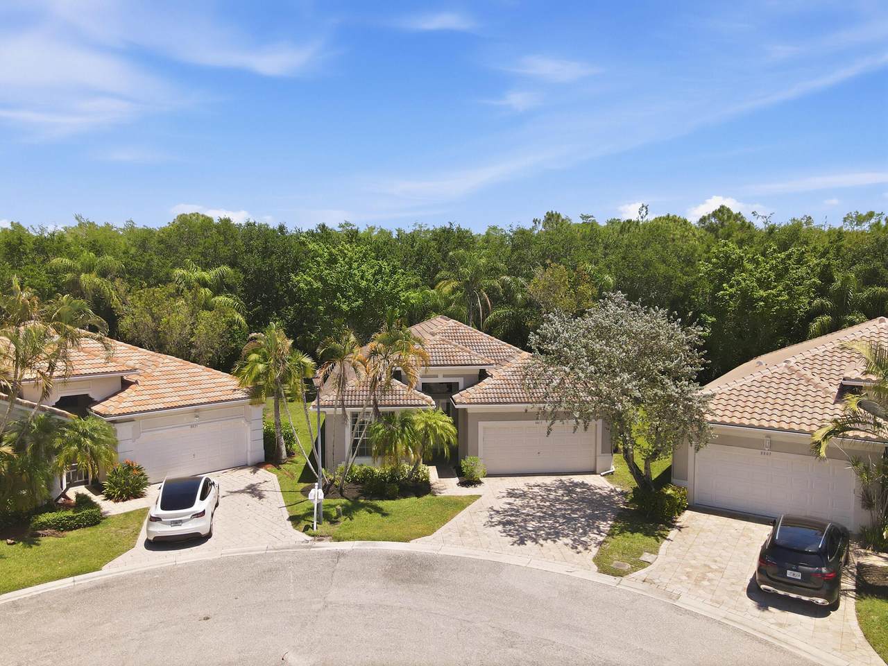 8815 Gibson Cay - Photo 1