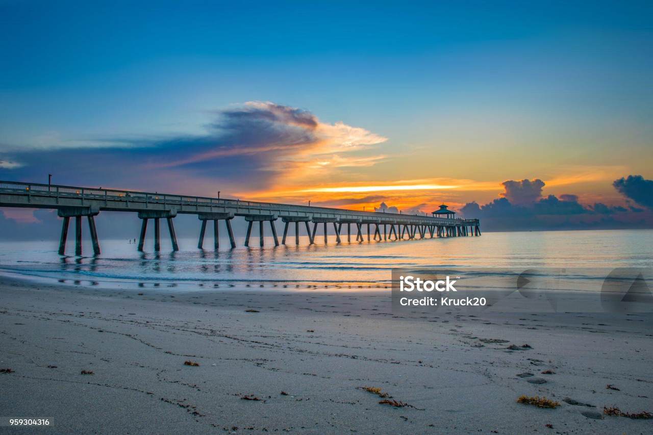 https://bt-photos.global.ssl.fastly.net/beaches/1280_boomver_2_B26023636-24.jpg