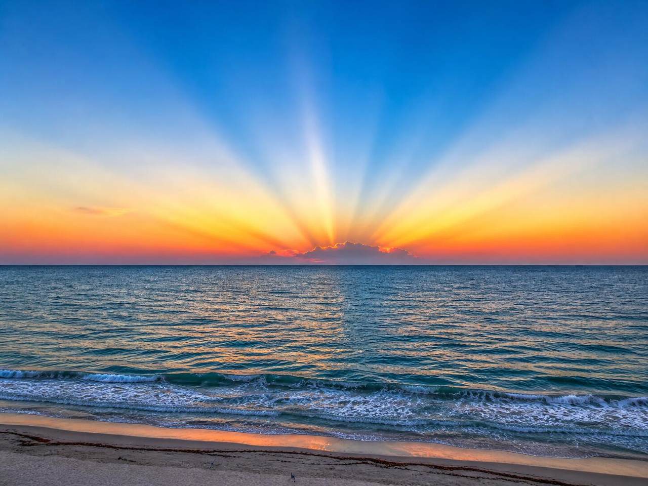 https://bt-photos.global.ssl.fastly.net/beaches/1280_boomver_2_B26023636-24.jpg