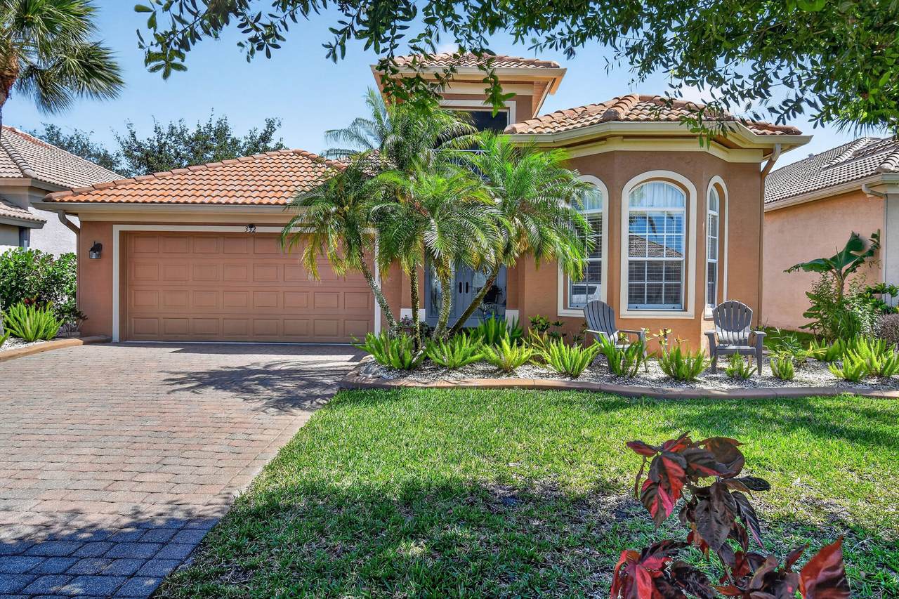 332 Stratford Lane - Photo 1