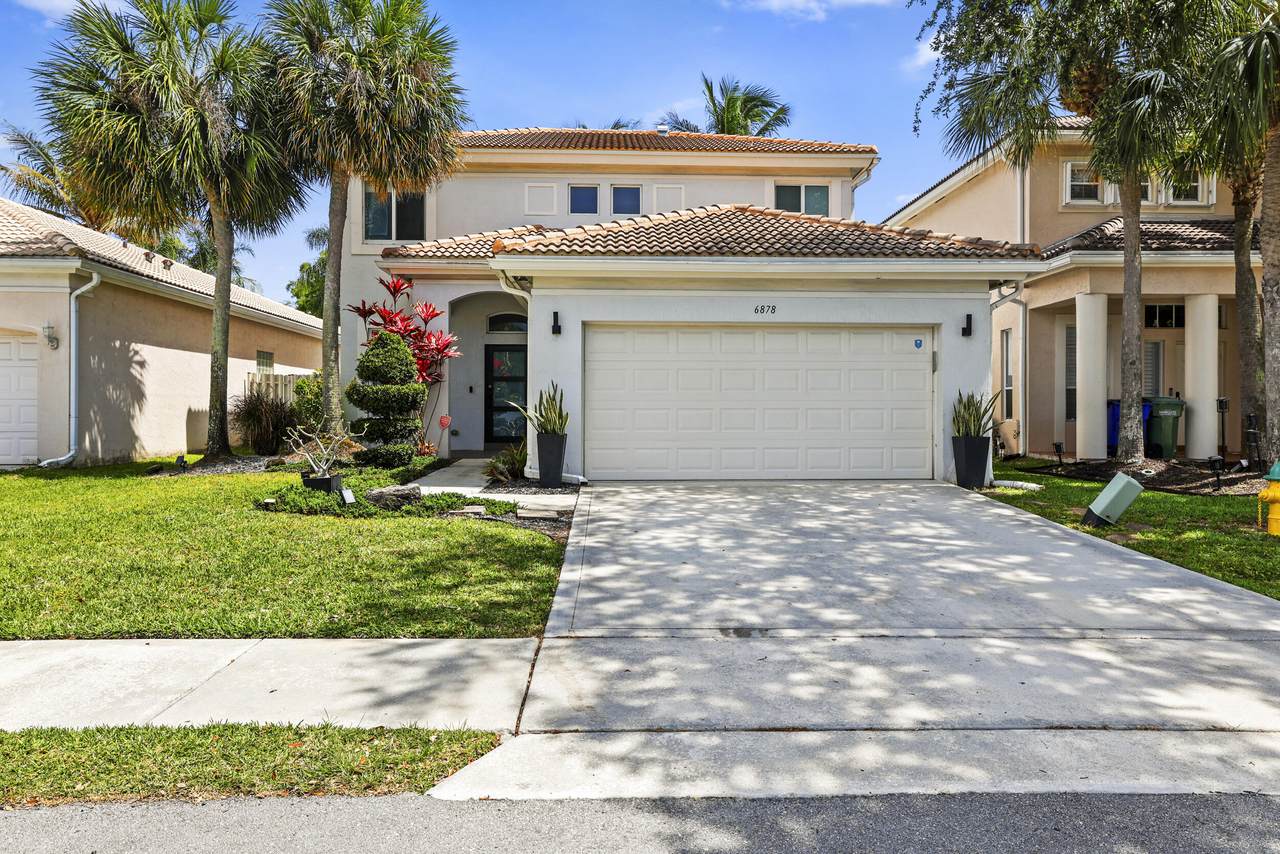 6878 33rd Street - Photo 1