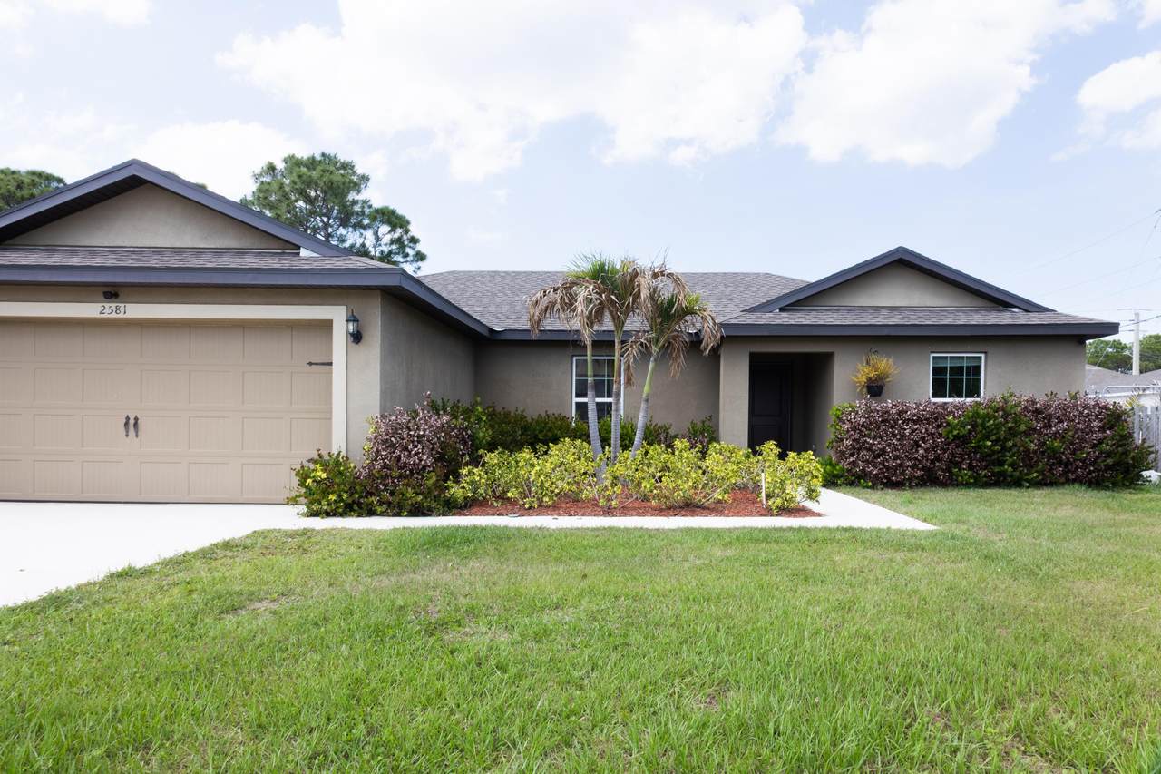 2581 Dogwood Avenue - Photo 1