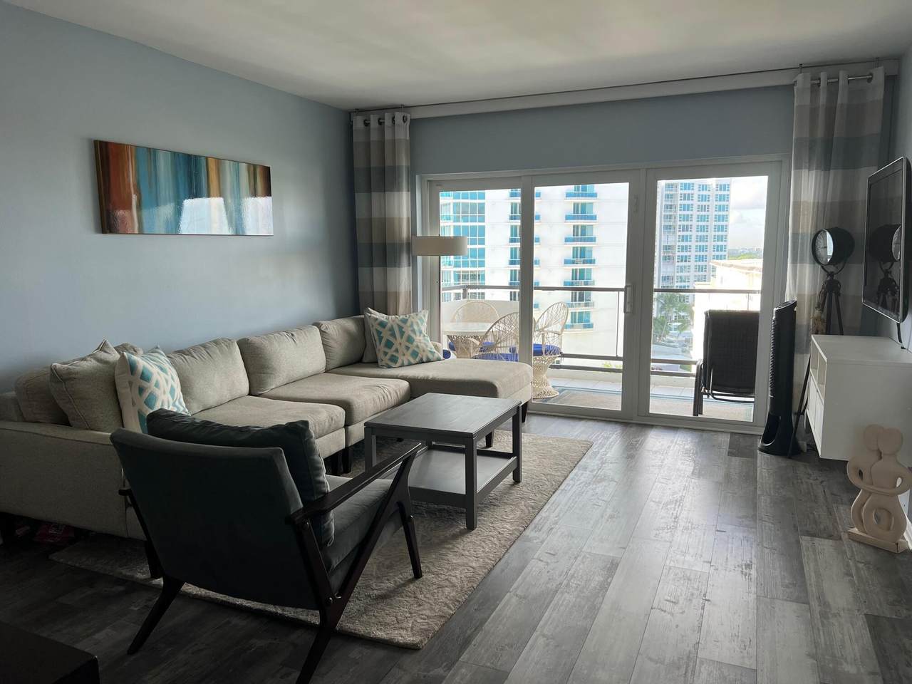 https://bt-photos.global.ssl.fastly.net/beaches/orig_boomver_2_B26025587-2.jpg