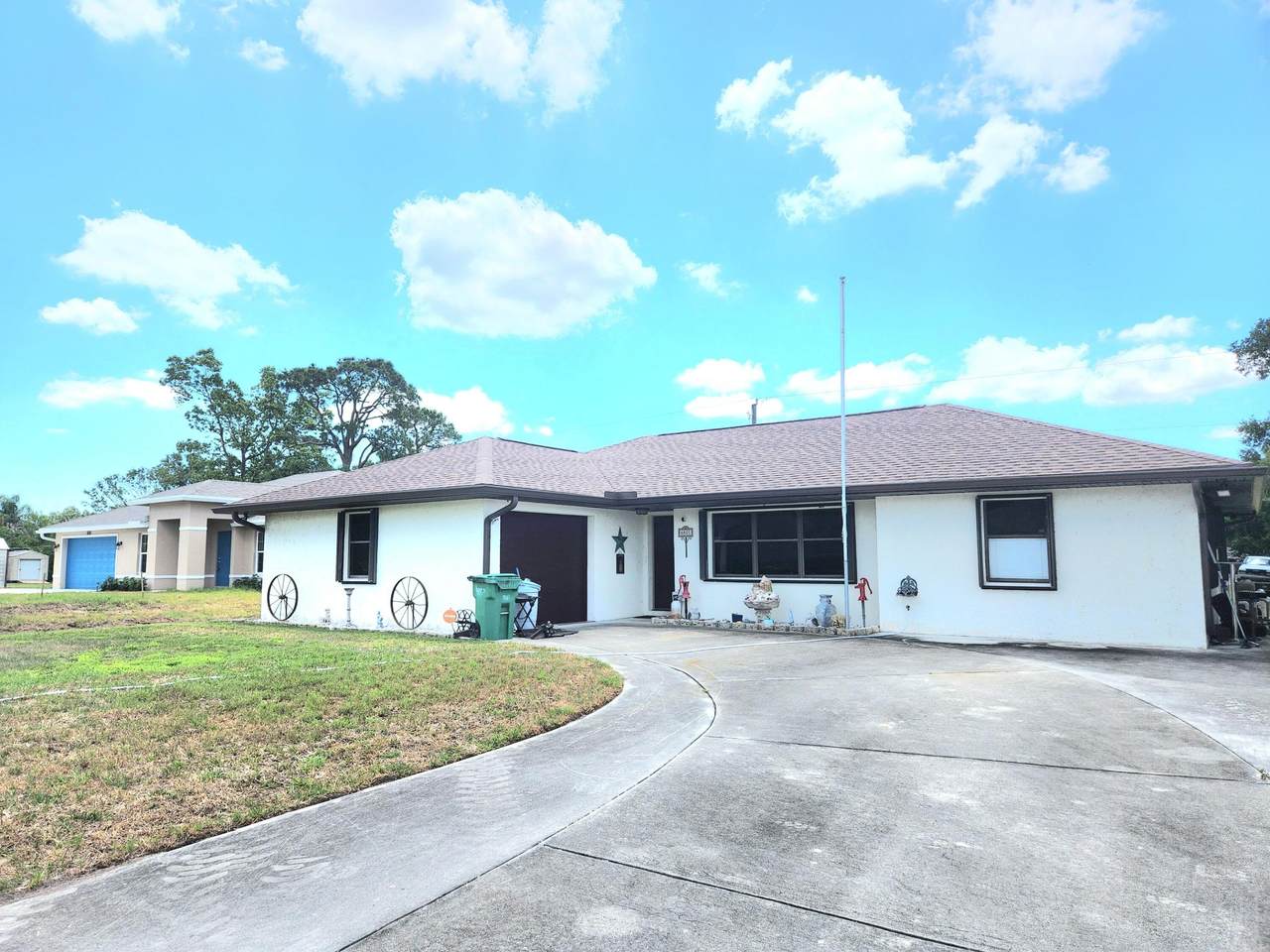 6801 Lakeland Boulevard - Photo 1