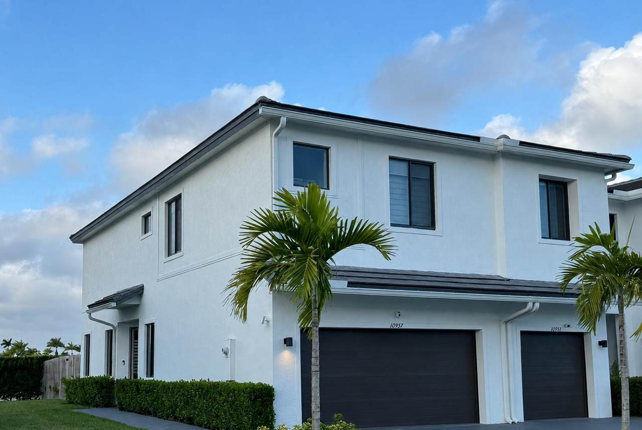 10957 232nd Terrace - Photo 1