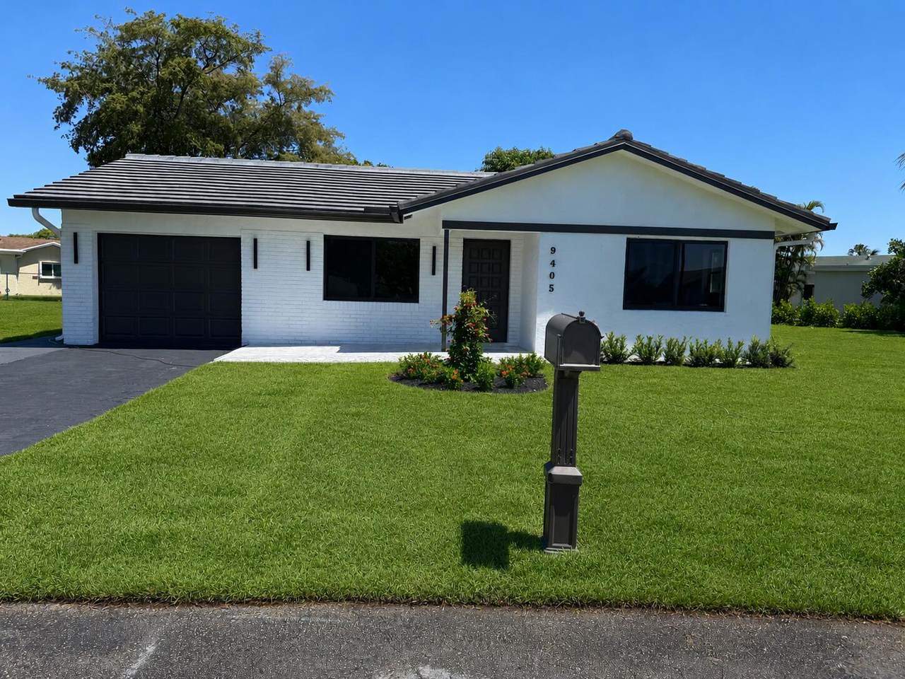 9405 74th Street - Photo 1