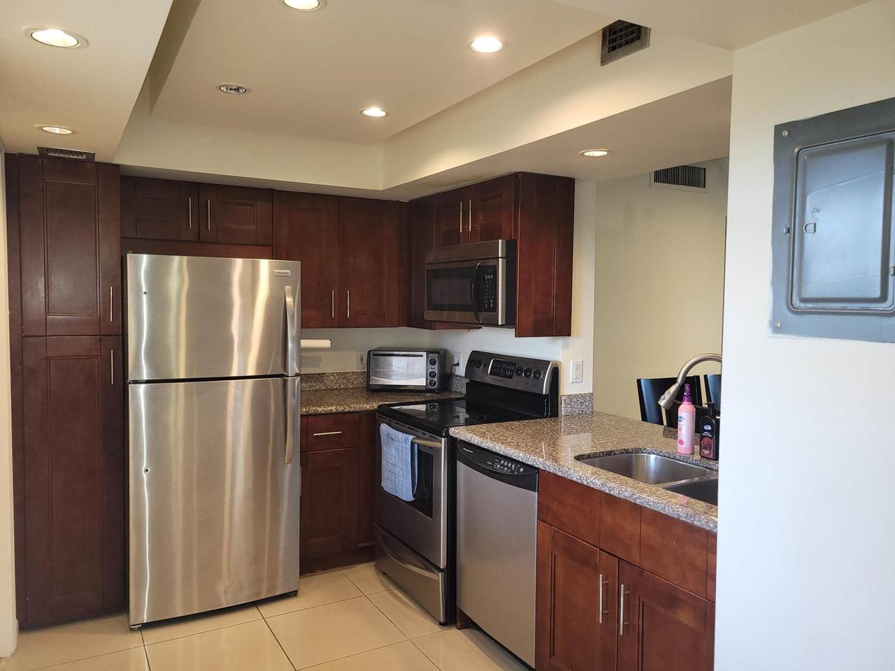 3050 Palm Aire Drive - Photo 1