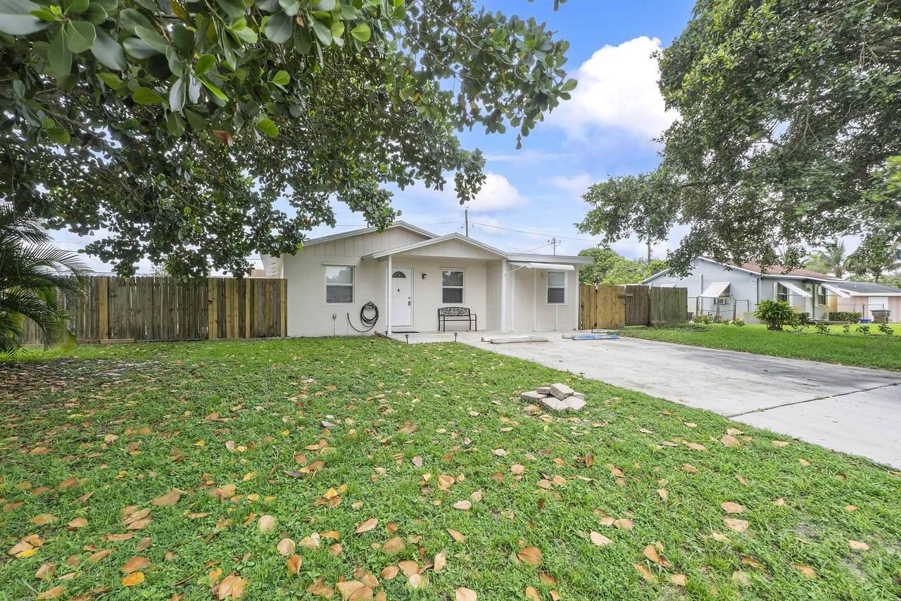 3344 Plaza Place - Photo 1