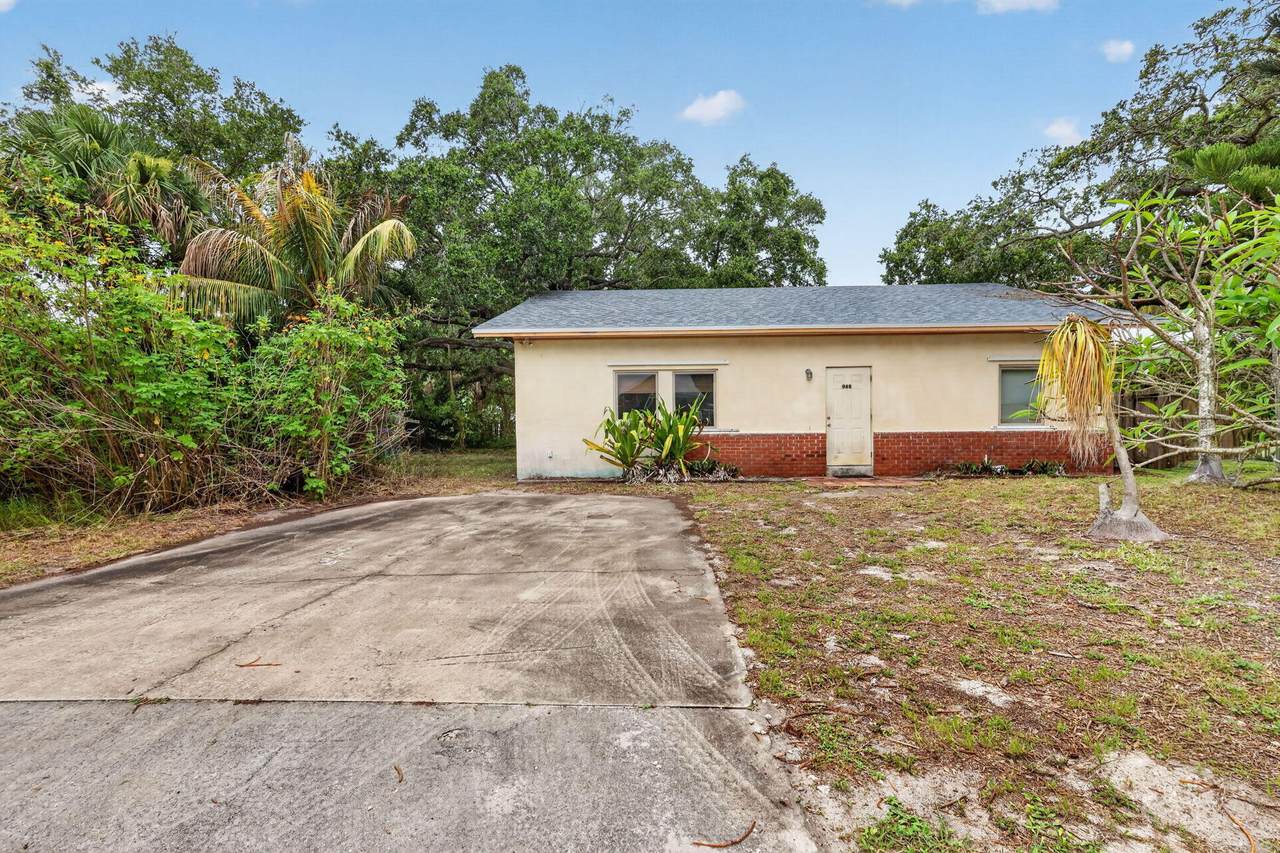 968 Kubin Avenue - Photo 1