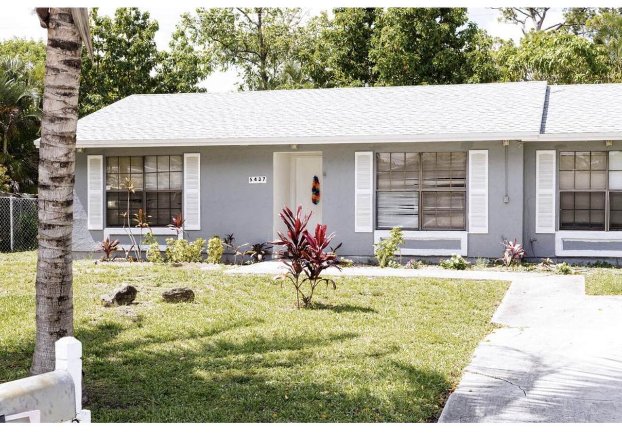 5437 Greenwood Drive - Photo 1