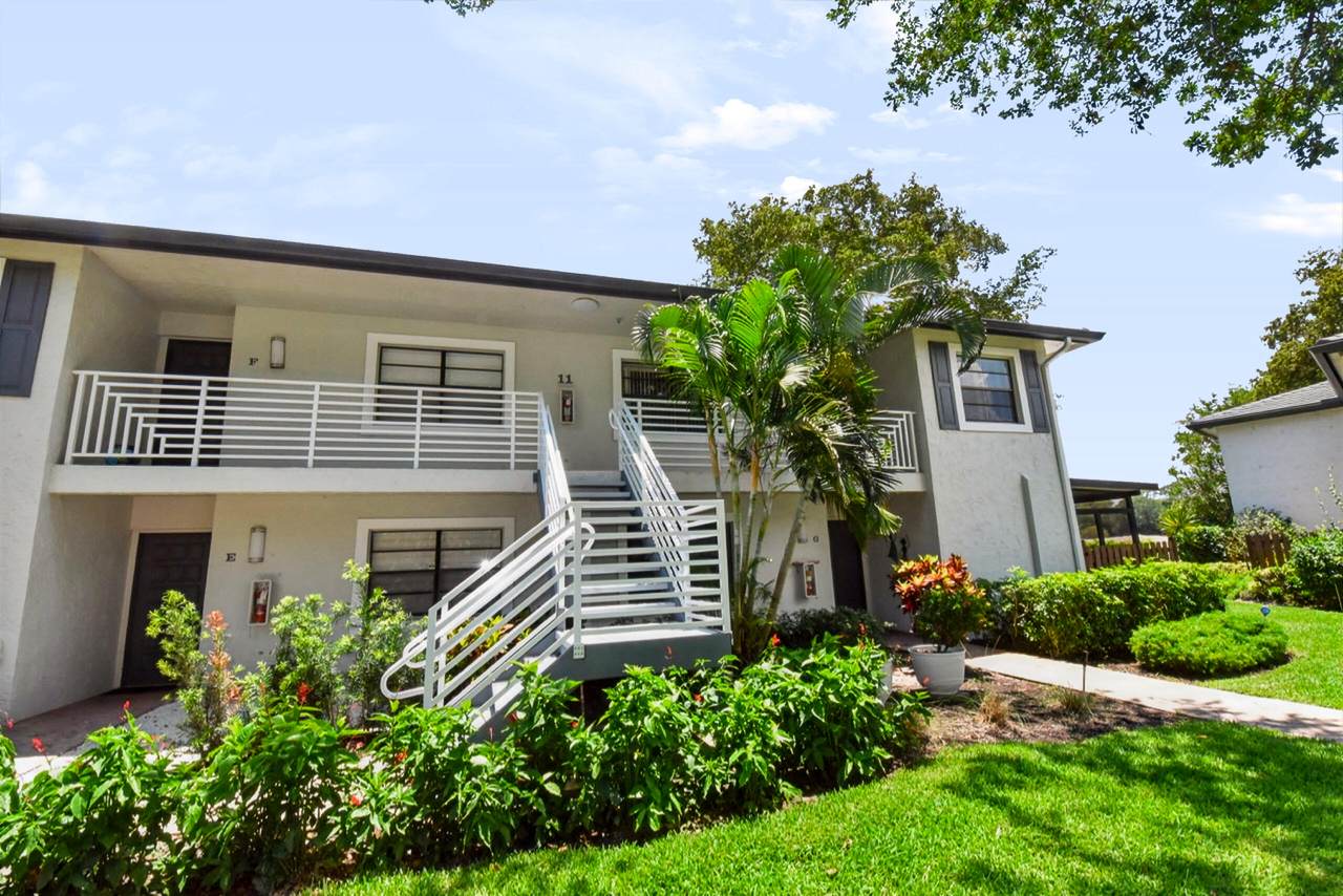 11 Southport Lane - Photo 1