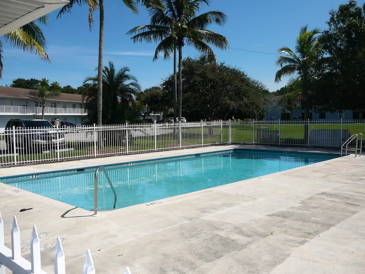 617 Ixoria Avenue - Photo 1