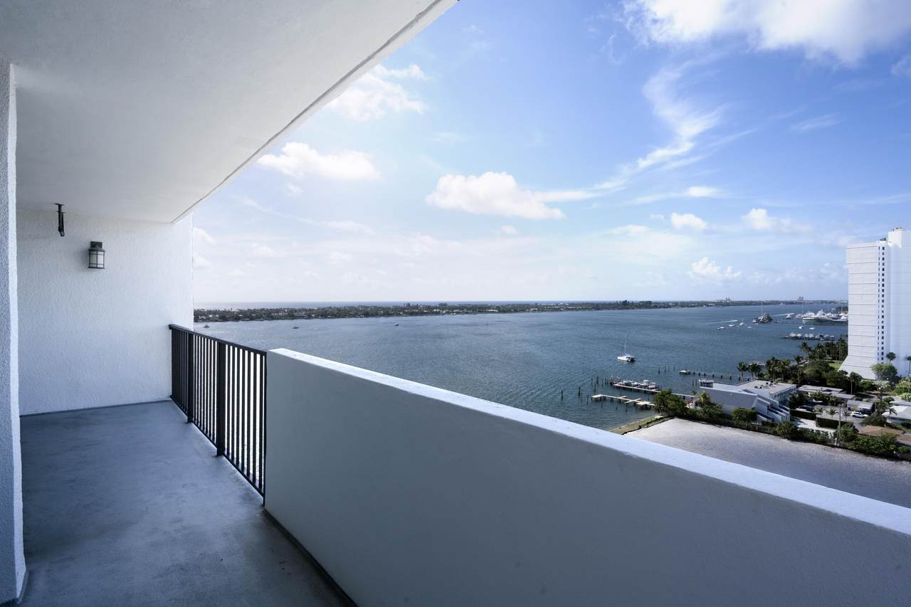 5600 Flagler Drive - Photo 1