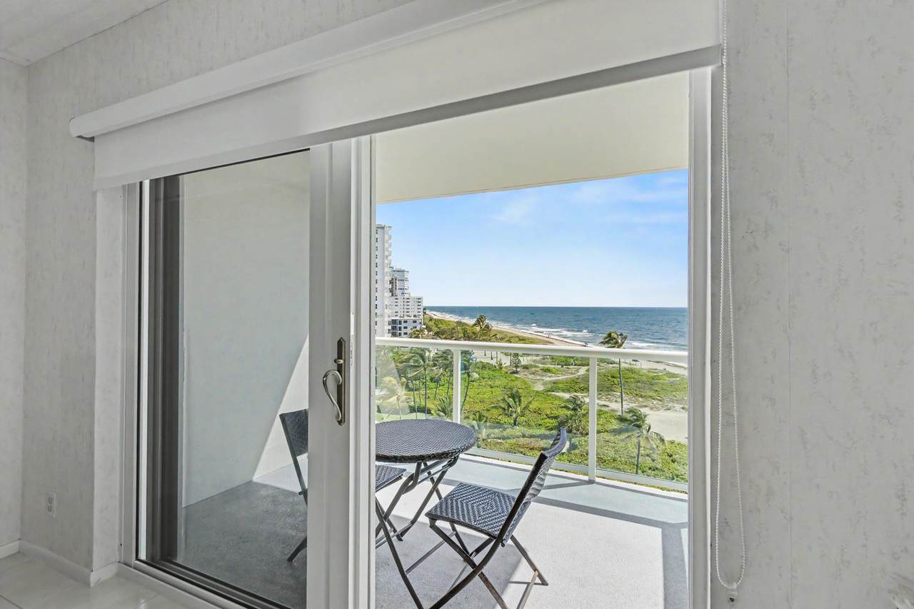 https://bt-photos.global.ssl.fastly.net/beaches/1280_boomver_2_B26030516-2.jpg