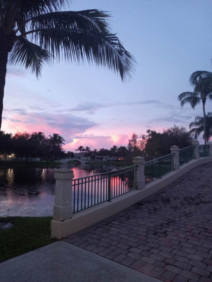 https://bt-photos.global.ssl.fastly.net/beaches/1280_boomver_2_B26030969-2.jpg