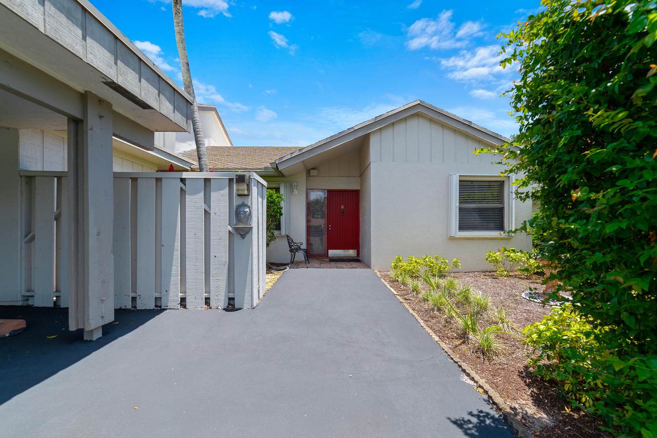 302 Deer Creek Wildwood Lane - Photo 1