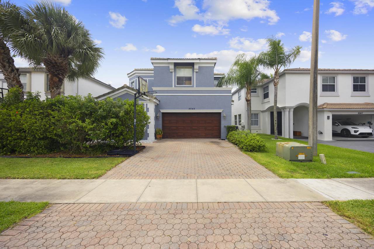 9049 Dupont Place - Photo 1