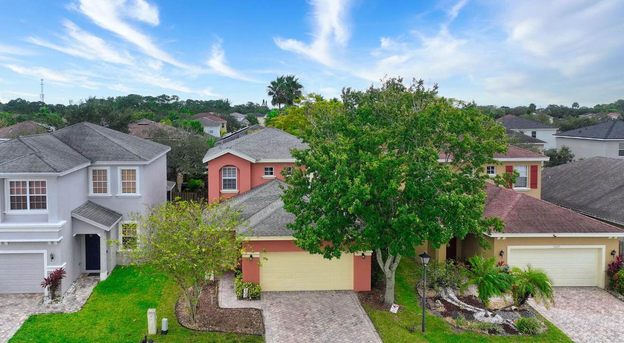 9323 Breakers Row - Photo 1