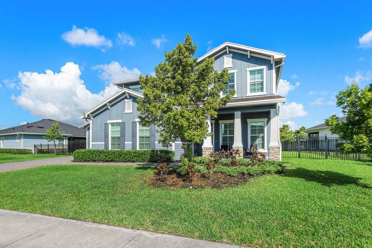 981 Castaway Court - Photo 1
