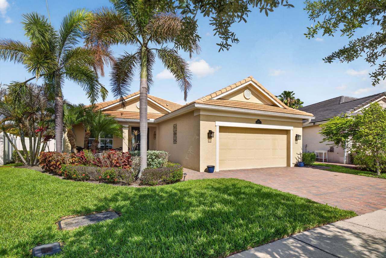 11642 Rowena Street - Photo 1