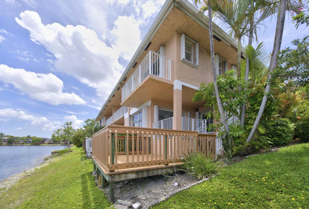 3291 44th Street - Photo 1